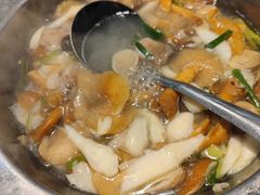 -鸿亨泰杂鱼馆(港馨家园店)