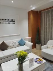 -HEYAN荷妍专业脱毛连锁机构
