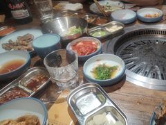 -明洞阿姨·韩式酱蟹烤肉·创意料理(三元桥店)