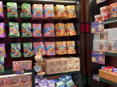 零售区-茶理宜世(广州南站（站内）3楼B17检票口店)