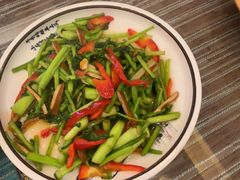 -自游人·美食一楼