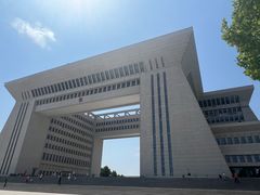 -霍尔果斯国门景区