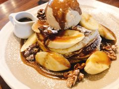 -ROAST coffee & eatery