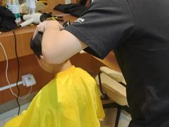 -首脑美容美发化妆美甲培训学校(龙岗校区)