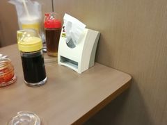 -灵芝妹子海鲜米线(香炉礁山姆店)