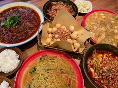 -先启半步颠小酒馆(白麓里店)