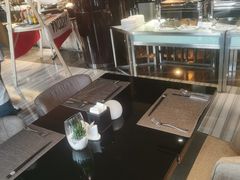-唐拉雅秀酒店-西锦汇空中BBQ·思创餐厅