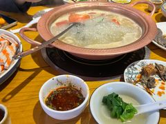 -民食香·腊排骨野生菌美食(木府店)