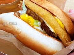 芝芝酪酪堡-麦当劳(顾村公园店)