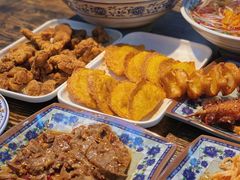 -爆炸头阿姨小四川正宗川味小吃(无任何分店)