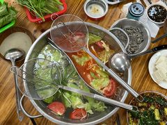 -苗侗地道红酸.酸汤鱼·酸汤牛肉