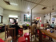 -洲心明记烧肉大粥(总店)