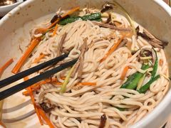 鸡丝凉米线-云海肴云南菜(浦江欢乐颂店)
