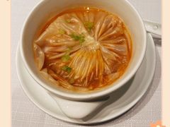 鲜蟹肉龙虾汤包-北京厨房(SKP店)