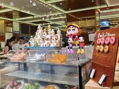 -大中华希尔顿酒店-念自助餐·嗨啤·小龙虾