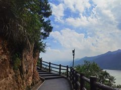 -羚羊峡古栈道森林公园