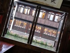 -茅老太臭豆腐
