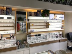 -视野联行眼镜·蔡司授权店(长白万象汇店)