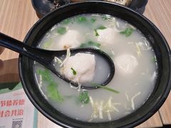 鱼丸汤-小杨生煎(金山百联购物中心3楼店)
