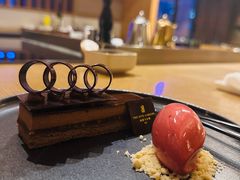 -丽思卡尔顿·炙焰·铁板烧餐厅