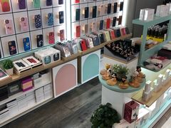 -爱畅享华为苹果手机维修服务(虹口龙之梦店)