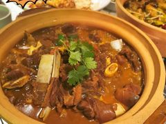 -龙巢盱眙龙虾·鸡煲·烧烤宵夜(坪洲店)
