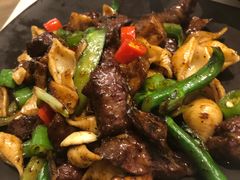 杏鲍菇炒牛柳粒-港丽餐厅(高德置地店)