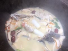 -咕嘟草帽鱼·牛奶一样的鲜鱼汤(包河万达广场创始店)