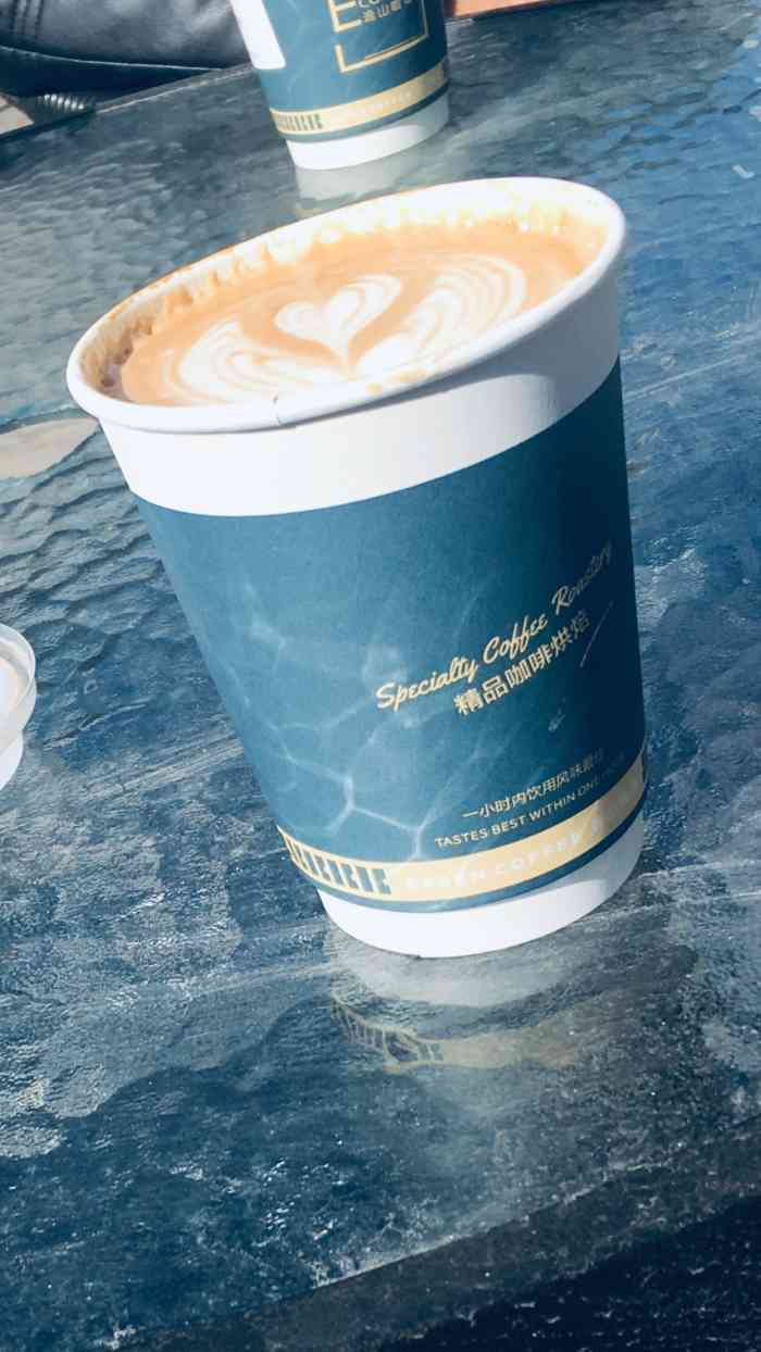 逸山咖啡essen coffee(宏汇国际店)