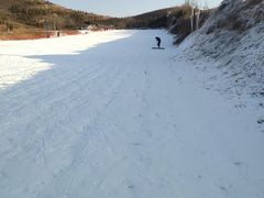 -秦皇古道滑雪场