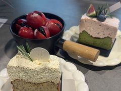 -W COLLECTIVE  DESSERT SHOP