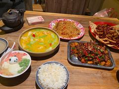 -破三川·新川菜(静安大融城店)
