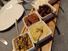 -Efes Turkish & Mediterranean Cuisine 艾菲斯餐厅(陆家嘴店)