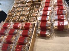 -顶东面包花园·生日蛋糕(世博店)