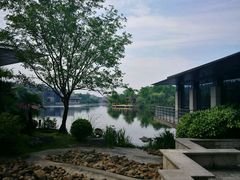 -上海怡沁园度假酒店