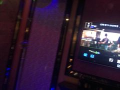 -欢乐迪KTV(南坪上海城店)
