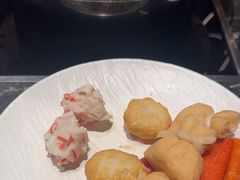 -牛YO寿喜烧·铁板烧和牛火锅自助(市府恒隆店)