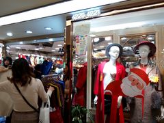 -广州白马服装市场