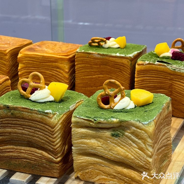 0元玩转这座城 西安新开的！这家ins风面包店好绝