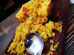 菠萝炒饭-胡桃里音乐酒馆(白云五号T5 MALL店)