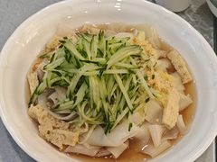 -汗腾格里·风味餐厅(新疆驻京办店)