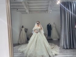 -Lady  Jane高端婚纱礼服馆