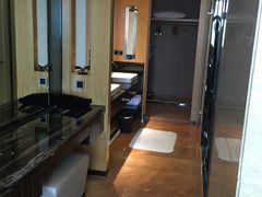 -中山利和希尔顿酒店