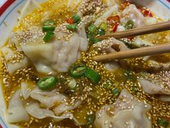 -八二小区抄手(龙湖上城天街店)