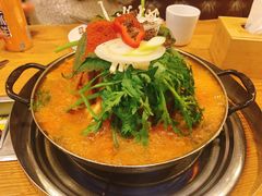 -喇喇排骨火锅·传统韩式脊骨汤(望京西园总店)