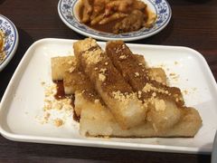 -爆炸头阿姨小四川正宗川味小吃(无任何分店)