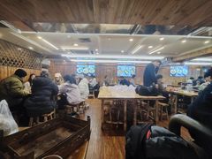 -老东镇啤酒屋海鲜加工·蒸汽海鲜·海鲜烧烤(台东店)