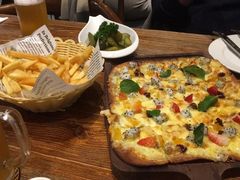 -1886德国汽车餐厅(外滩十六铺码头店)