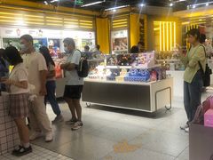 -泡泡玛特POPMART(上海环球港店)