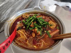 -铁锅哥米线